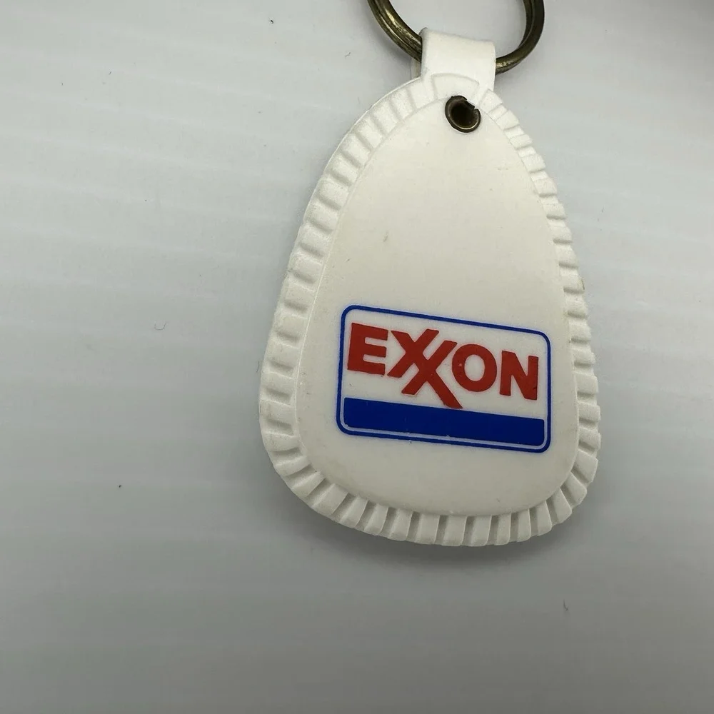 Vintage Exxon Gas Oil Keychain White Plastic Promo Petroliana Key Ring